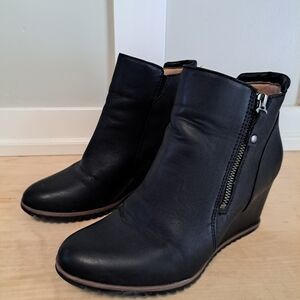 SOUL Naturalizer Haley Black Wedge Ankle Boots